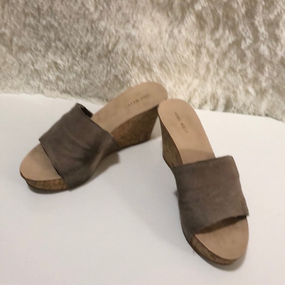 Nine West Grey Wedges - Picture 2 of 7